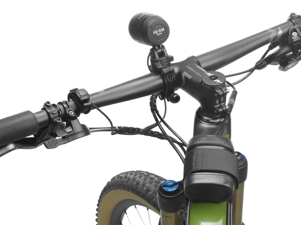Akku-Fernlicht für Sporträder: IQ-XM Speed › pressedienst-fahrrad