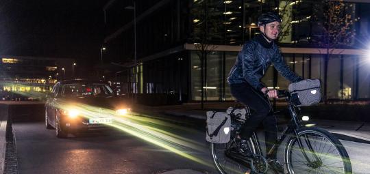 Mit Reflektoren sicher durch die dunkle Jahreszeit › pressedienst-fahrrad